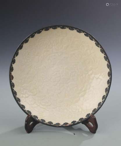 RARE QING YAO FLOWER CARVING PORCELAIN PLATE