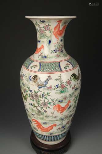 FAMILLE VERTE FLOWER AND CHICKEN PATTERN VASE