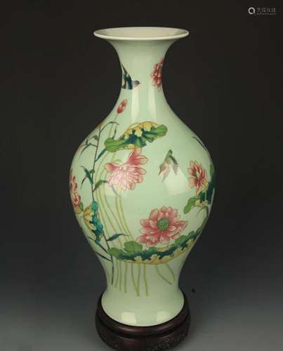 LIGHT GREEN COLOR GLAZED FAMILLE ROSE OLIVE VASE