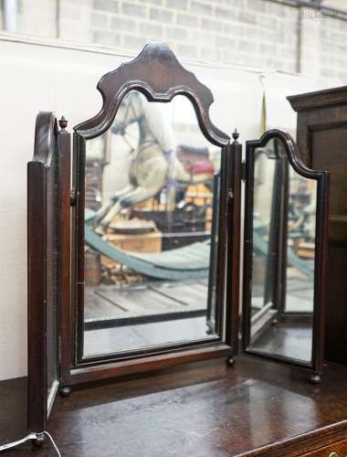 A 1930s walnut triptych dressing table mirror, height 75cm