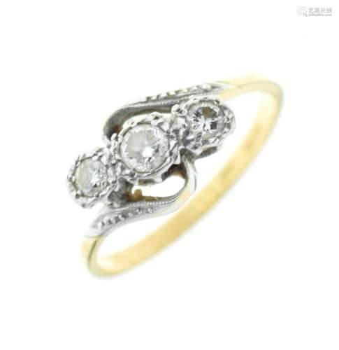 18ct gold and three-stone diamond ring