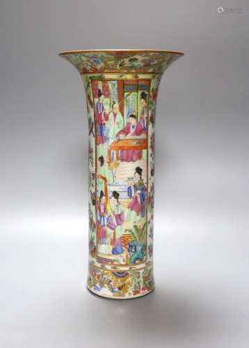 A Chinese famille rose cylindrical vase, 19th century, 31cm