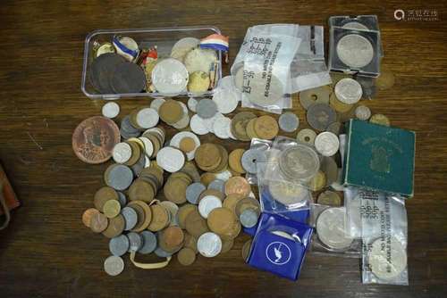 Quantity of GB and World coinage and medallions, etc