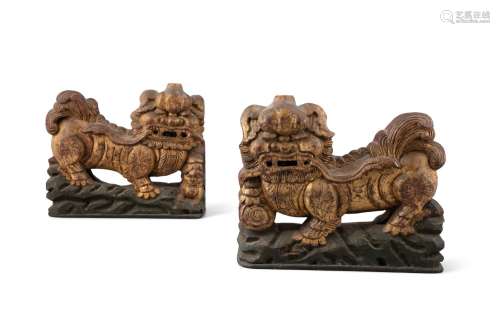A GROUP OF TWO (2) GILT LACQUERED WOODEN FOO DOGS Southern C...