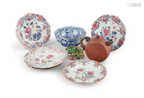 A GROUP OF NINE (9) ASIAN PIECES China and Japan It is compr...