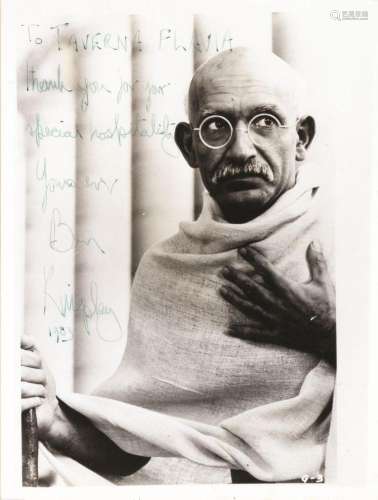 Ben Kingsley Snainton 1943: Photograph with dedication and s...