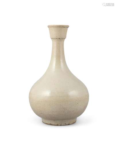 A CRACKLED GLAZE STONEWARE VASE WITH A GARLICK NECK Korea, L...