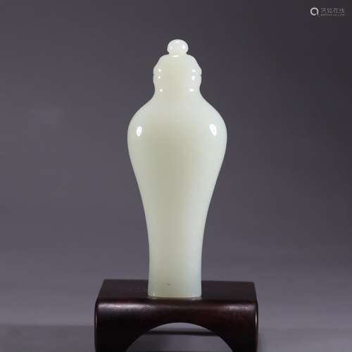 Hetian Jade Small Bottle
, China