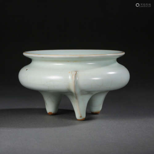OFFICIAL WARE GREEN GLAZE STOVE, SONG DYNASTY, CHINA
