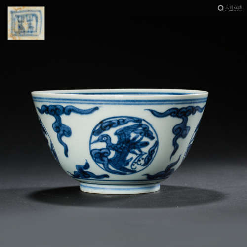 CHINESE QING DYNASTY BLUE AND WHITE BOWL
