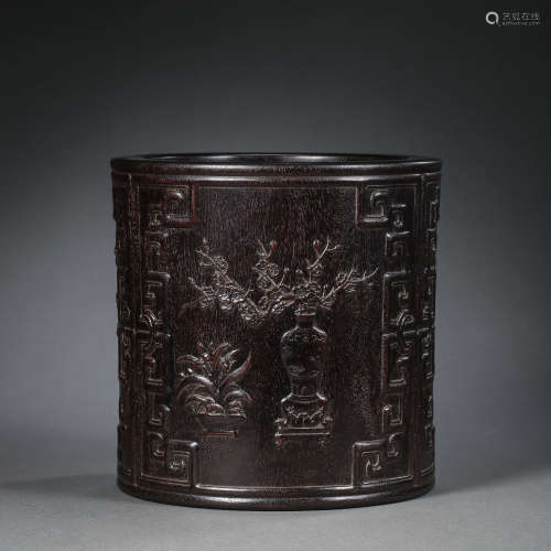 CHINESE SMALL-LEAVED ROSEWOOD PEN HOLDER FROM THE QING DYNAS...