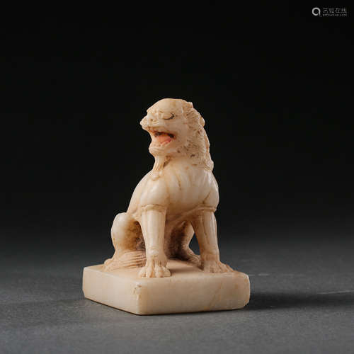 WHITE MARBLE LION STATUE, TANG DYNASTY