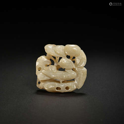 HETIAN JADE ORNAMENT, LIAO DYNASTY, CHINA