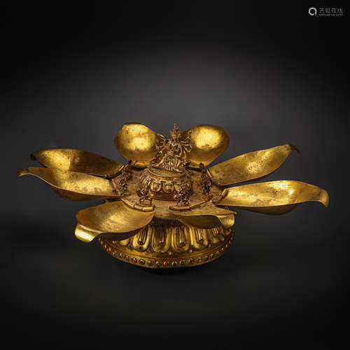 CHINESE MING DYNASTY GILT BRONZE LOTUS EIGHT ROUND GUANYIN B...