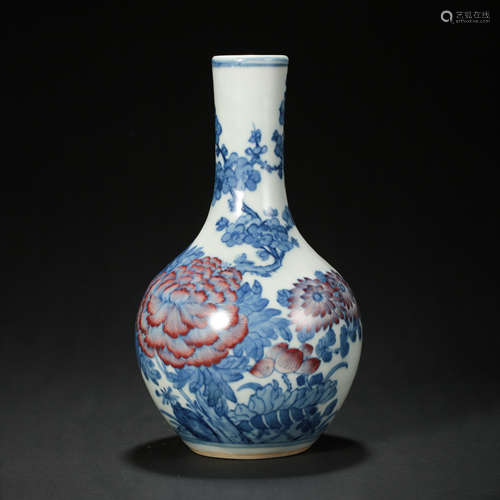 BLUE AND WHITE VASE WITH PURPLE FLOWER, KANGXI PERIOD, QING ...