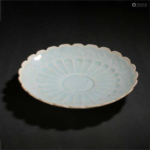 HUTIAN WARE BLUE GLAZE FLOWER MOUTH PLATE, SOUTHERN SONG DYN...