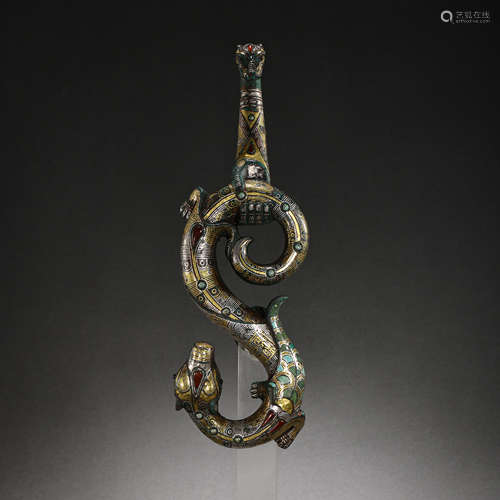 CHINESE BRONZE BELT HOOK INLAID WITH GOLD AND SILVER, WARRIN...