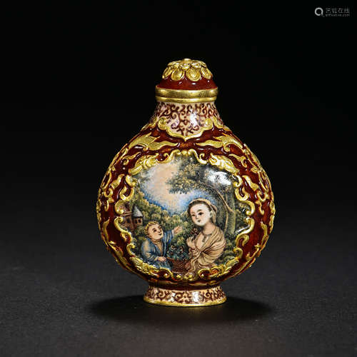 ENAMEL COLORED SNUFF BOTTLE FROM THE QING DYNASTY