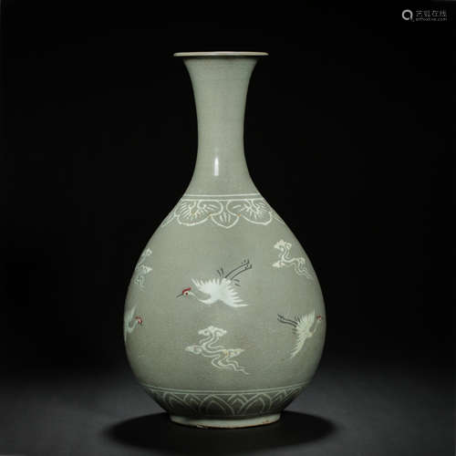 SOUTH KOREA CELADON CRANE PATTERN SPRING VASE