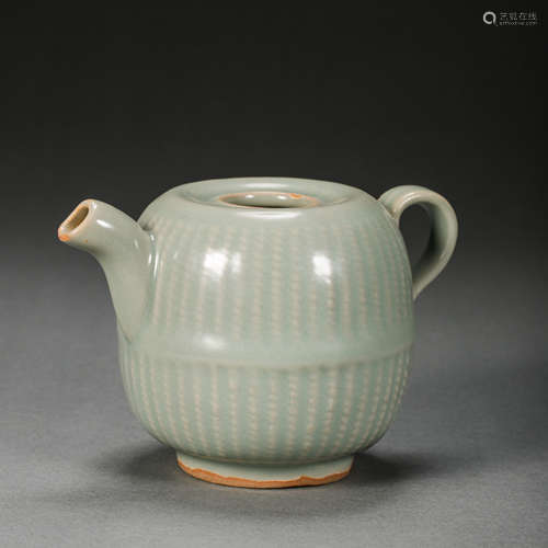 LONGQUAN WARE GREEN GLAZE EWER, SOUTHERN SONG DYNASTY, CHINA