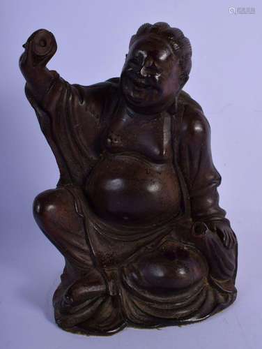 AN 18TH/19TH CENTURY CHINESE CARVED WOOD FIGURE OF A BUDDHA ...