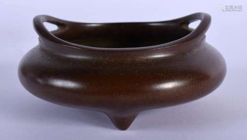 A CHINESE TWIN HANDLED BRONZE CENSER 20th Century. 9 cm wide...