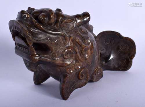 A CHINESE CARVED MUTTON JADE DRAGON FISH 20th Century. 16 cm...