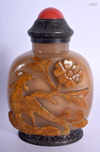 A RARE EARLY 20TH CENTURY CHINESE CARVED AGATE AND CORAL SNU...