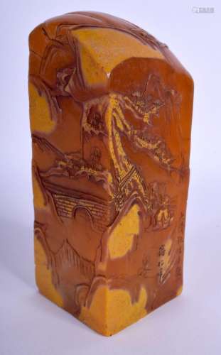 A RARE 19TH CENTURY CHINESE CARVED TIANHUANG ORANGE HARDSTON...