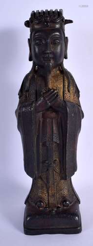 A CHINESE GILT BRONZE FIGURE OF A BUDDHA 20th Century. 30 cm...