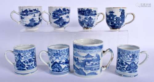 ASSORTED 17TH/18TH CENTURY CHINESE BLUE AND WHITE CUPS Yongz...