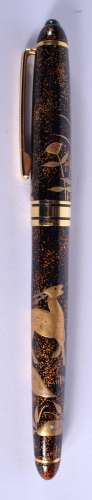 A LOVELY JAPANESE MAKIE LACQUER FOUNTAIN PEN decorated with ...