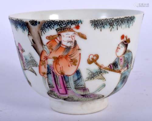 AN EARLY 20TH CENTURY CHINESE FAMILLE ROSE PORCELAIN TEABOWL...