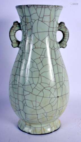 A CHINESE TWIN HANDLED GE TYPE STONEWARE VASE. 29 cm high.