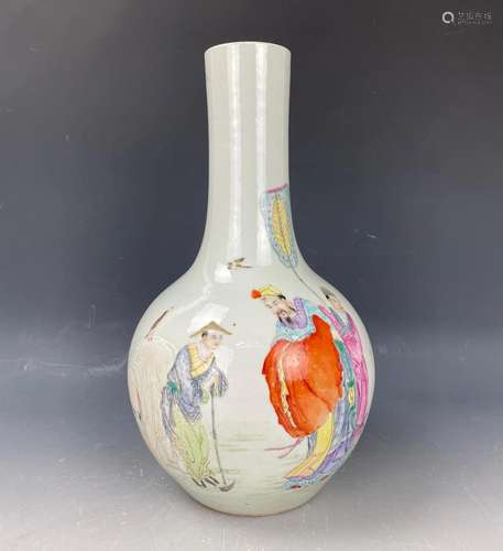 A Chinese Famille Rose Porcelain Bottle Vase Marked