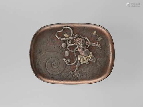 A GILT AND SILVERED COPPER TRAY DEPICTING RAIJIN