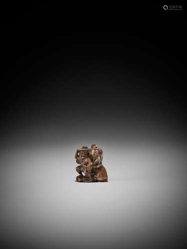 AN EDO SCHOOL WOOD NETSUKE OF TAIRA NO TADAMORI CAPTURING TH...