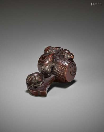 KIYOMITSU: A WOOD NETSUKE OF DAIKOKU’S MALLET OVERRUN BY RAT...