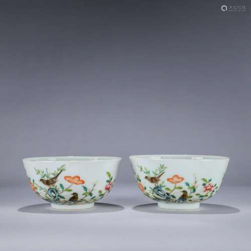 Pair Famille Rose Bowls with Flowers and Birds Pattern