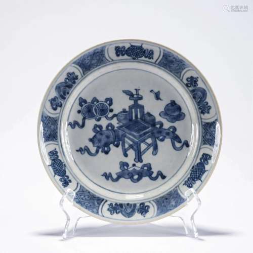Blue-and-white Dish with Antique Patterns