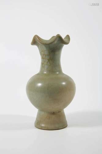 Ru Kiln Vase with Floral Mouth Design