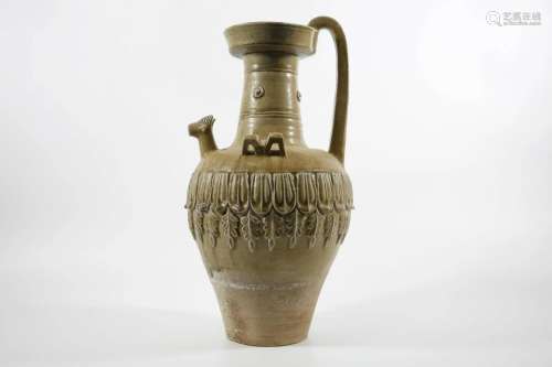 Celadon Glazed Vase with Dish-shaped Rim Design, Yue