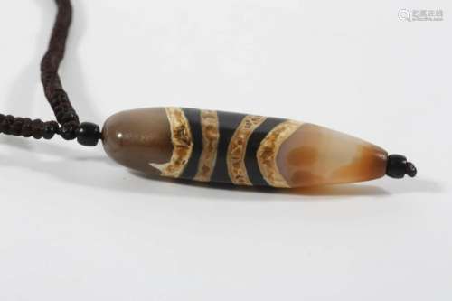 Thousands Year Dzi Bead with Large Lines Pattern