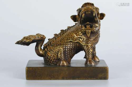 Chinese Paperweight with Auspicious Animal
