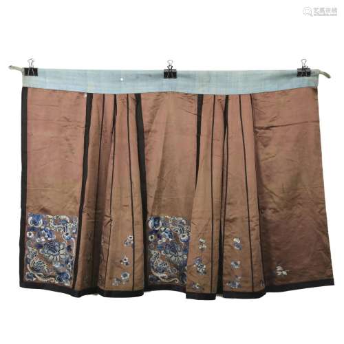 Brown Satin Skirt with Point Embroidery of Various Blue