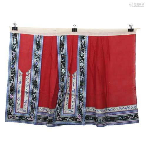 Red Satin Embroidery Pleated Skirt