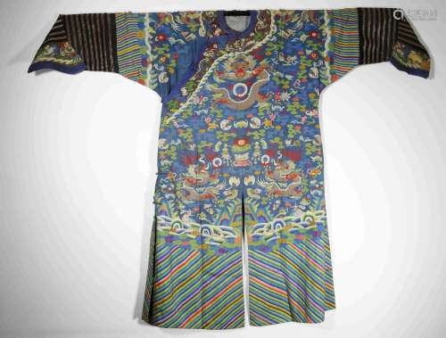 Silk Tapestry Robe with Nine Dragons Pattern