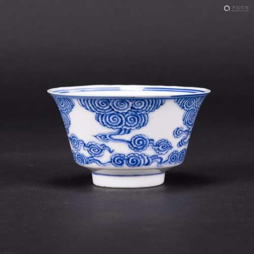 A BLUE AND WHITE 'RUYI-CLOUD' BOWL, GUANGXU PERIOD...