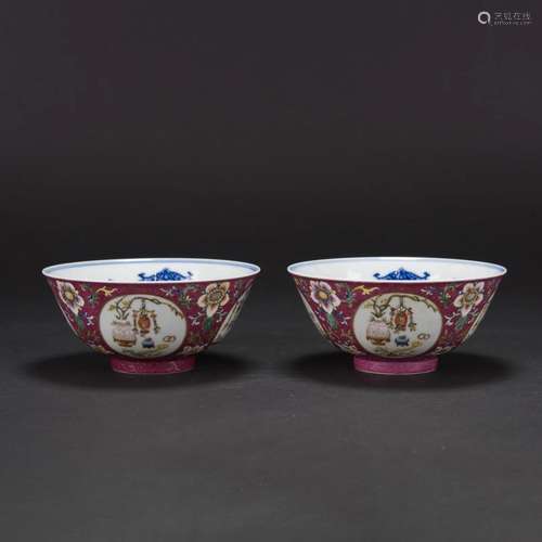 A PAIR OF FAMILLE ROSE RUBY-GROUND 'MEDALLION' BOW...