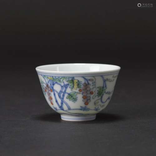 A DOUCAI 'FRUIT' CUP, CHENGHUA MARK